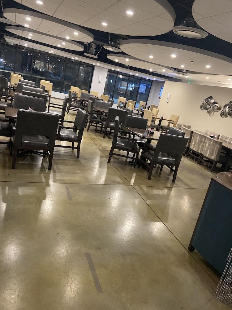 Plaza Hotel Denver Central Εξωτερικό φωτογραφία