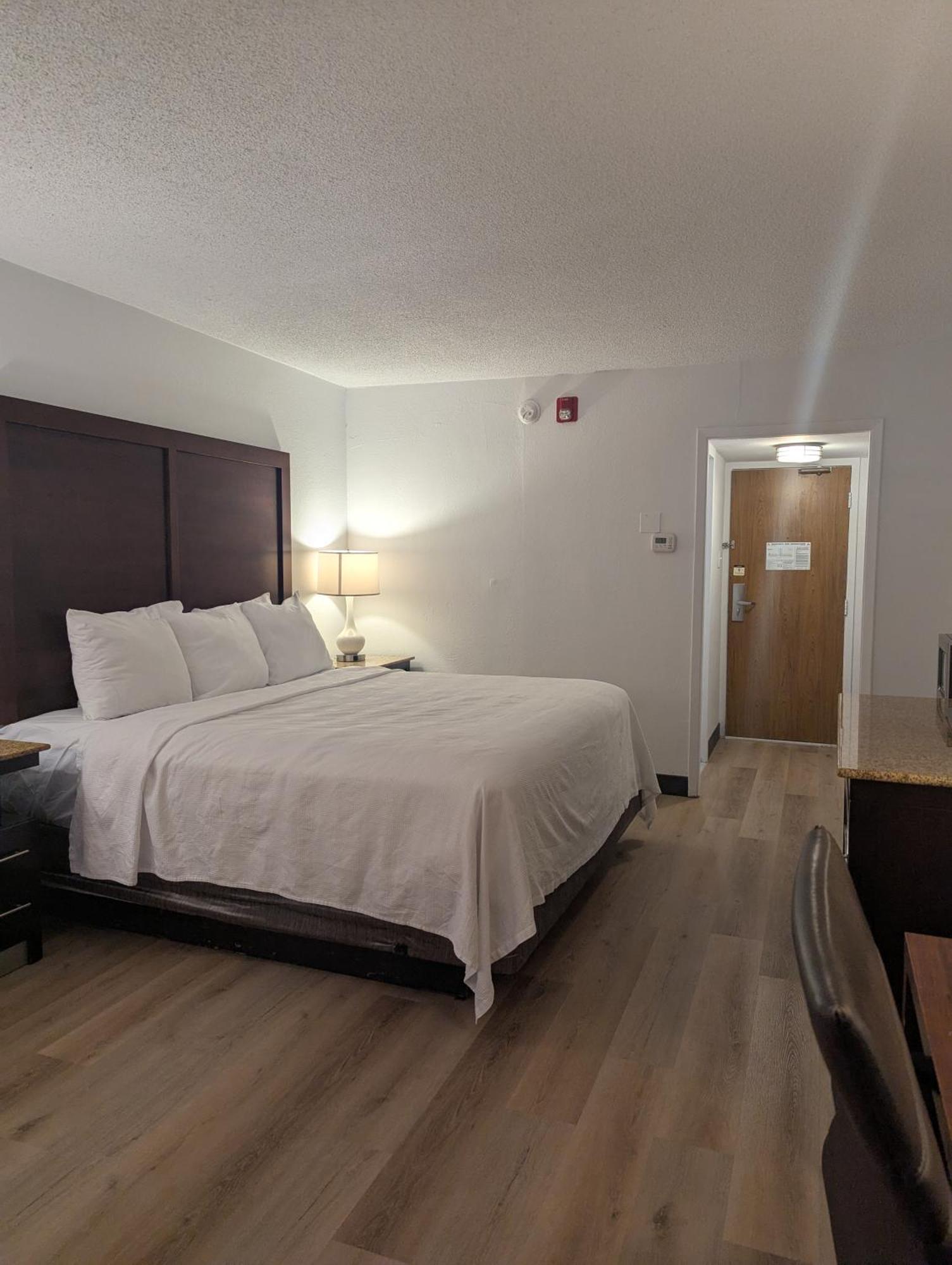 Plaza Hotel Denver Central Εξωτερικό φωτογραφία